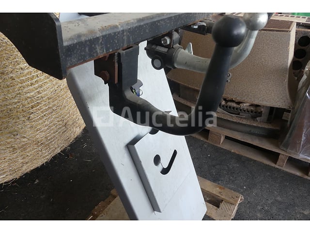 Trailer hitch tentoongesteld – foto 4 – kavel bij Auctelia, Fauvillers