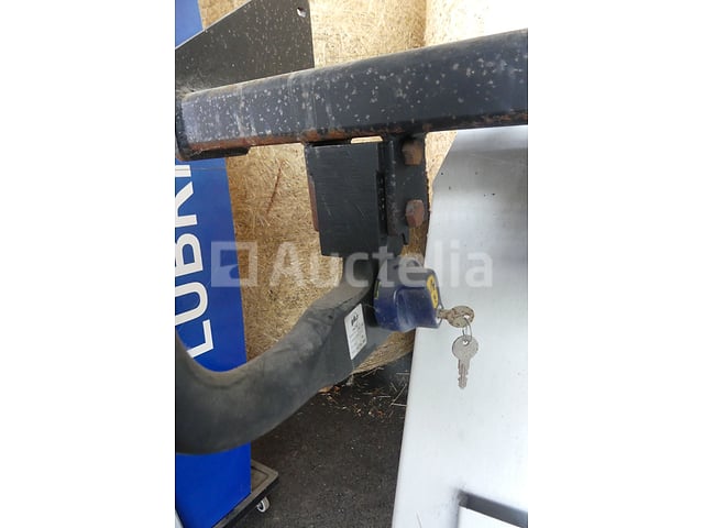 Trailer hitch tentoongesteld – foto 5 – kavel bij Auctelia, Fauvillers