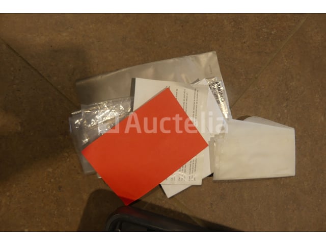 Traveler SU 1070 Microscoop – foto 9 – kavel bij Auctelia, Binche