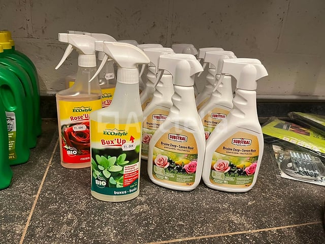 Tuincentrum Productpakket – foto 3 – kavel bij Auctelia, Lasne