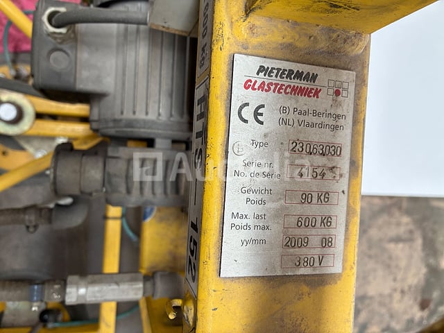 Vacuümlifter voor glatraal - Pieterman Glasstechniek - Vacuümlifter – foto 4 – kavel bij Auctelia, Quaregnon