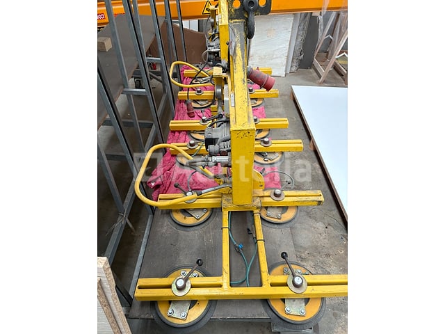 Vacuümlifter voor glatraal - Pieterman Glasstechniek - Vacuümlifter – foto 3 – kavel bij Auctelia, Quaregnon
