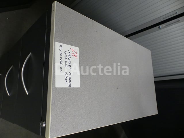 Verticale kast met 3 lades – foto 2 – kavel bij Auctelia, Saint-Gilles