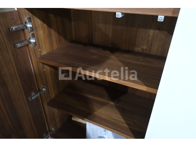 Vitrinekast – foto 4 – kavel bij Auctelia, Mont-de-l'Enclus