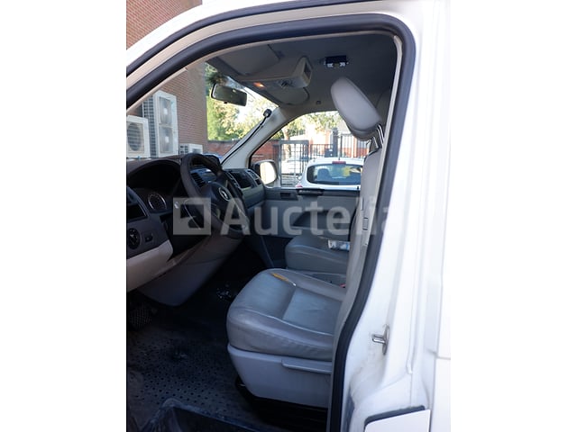 Volkswagen Kombi (2013-279,327 km) – foto 8 – kavel bij Auctelia, Soignies