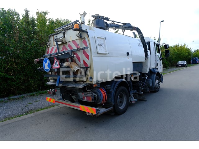 Volvo Brush Truck (2009-84,265 km)(VIN: YV2TBM0A89B546382) – foto 7 – kavel bij Auctelia, Namur
