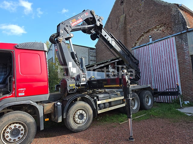 Volvo Truck - FMFH Globetrotter & HIAB Kraan – foto 2 – kavel bij Auctelia, Petit-Enghien