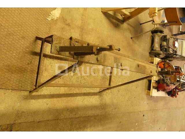 Vouwmachine – foto 3 – kavel bij Auctelia, Chastre