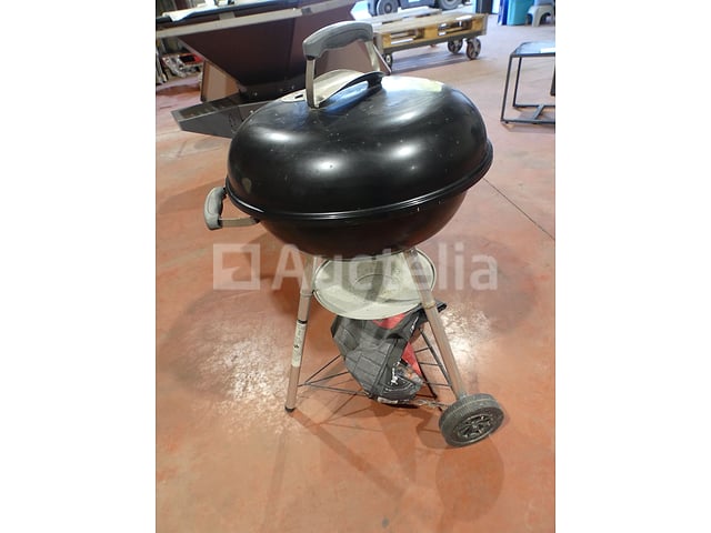 Weber Compact Kettle Houtskoolgrill – foto 2 – kavel bij Auctelia, Éghezée