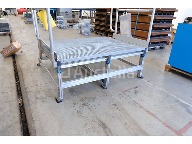 Zarges aluminium voetbrugtrap – foto 5 – kavel bij Auctelia, Mechelen