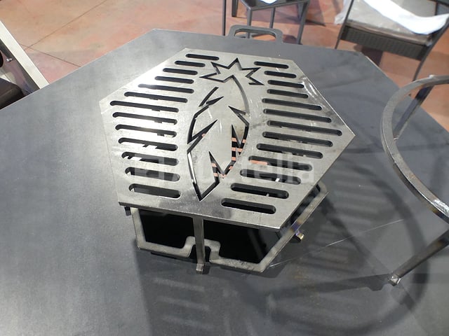 Zeshoekige plancha-brazier – foto 6 – kavel bij Auctelia, Éghezée